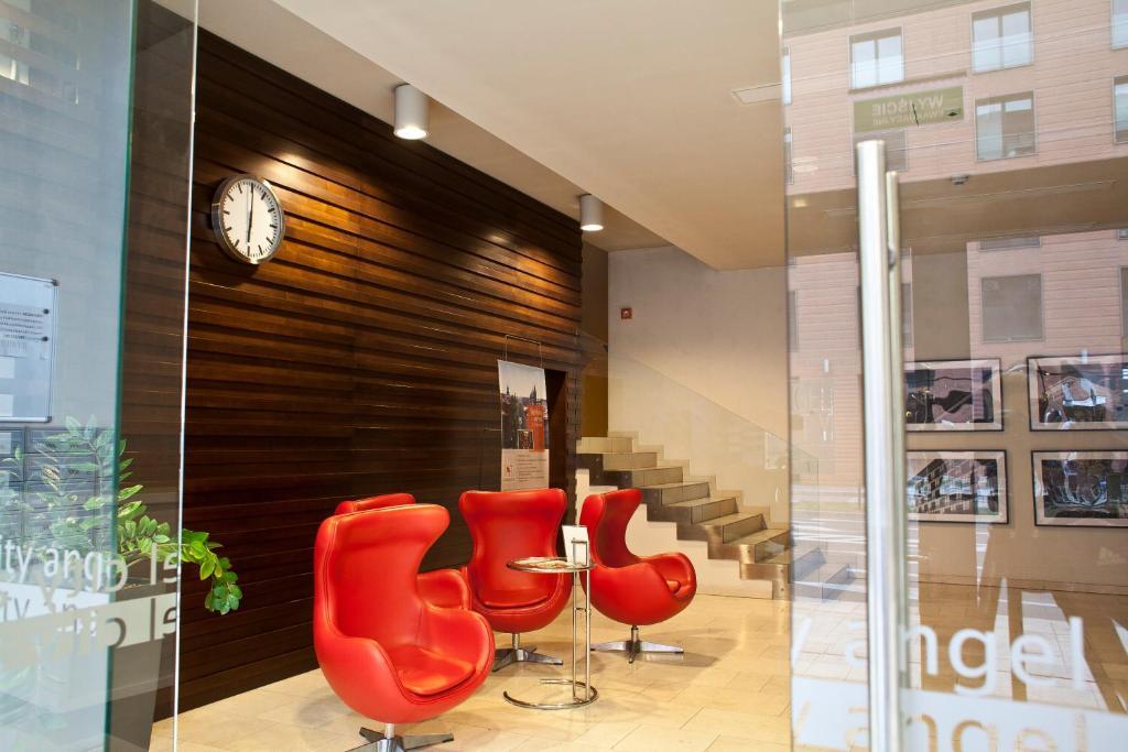 Angel City Center Krakow Aparthotel Luaran gambar