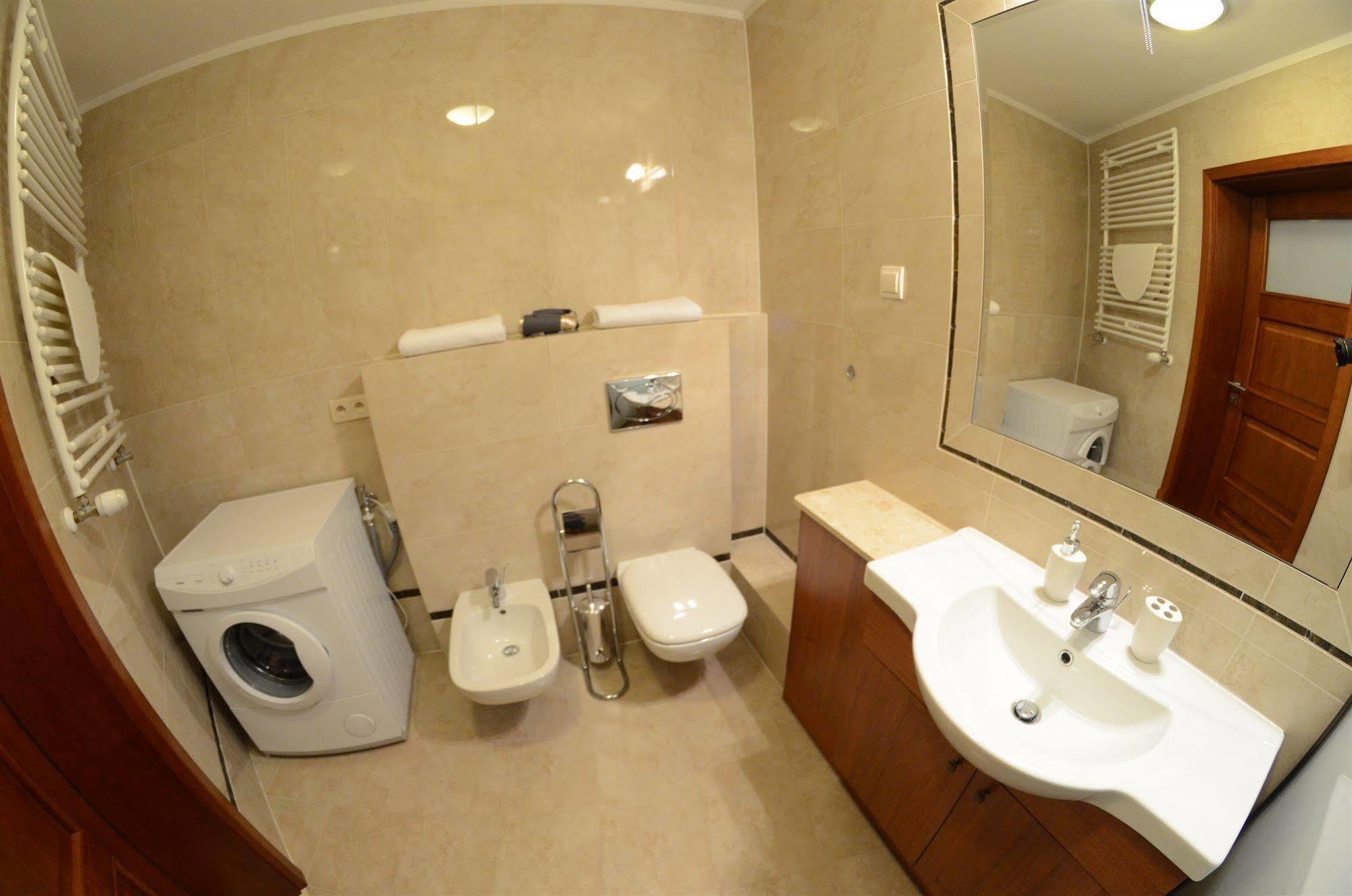 Angel City Center Krakow Aparthotel Luaran gambar
